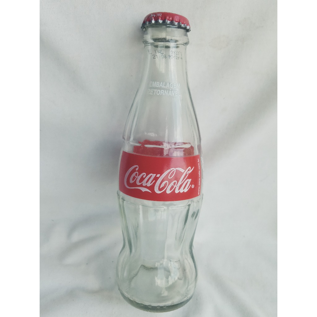 Garrafa Antiga Coca-Cola 200 ml - ano 2001 - vazia com tampa - X21