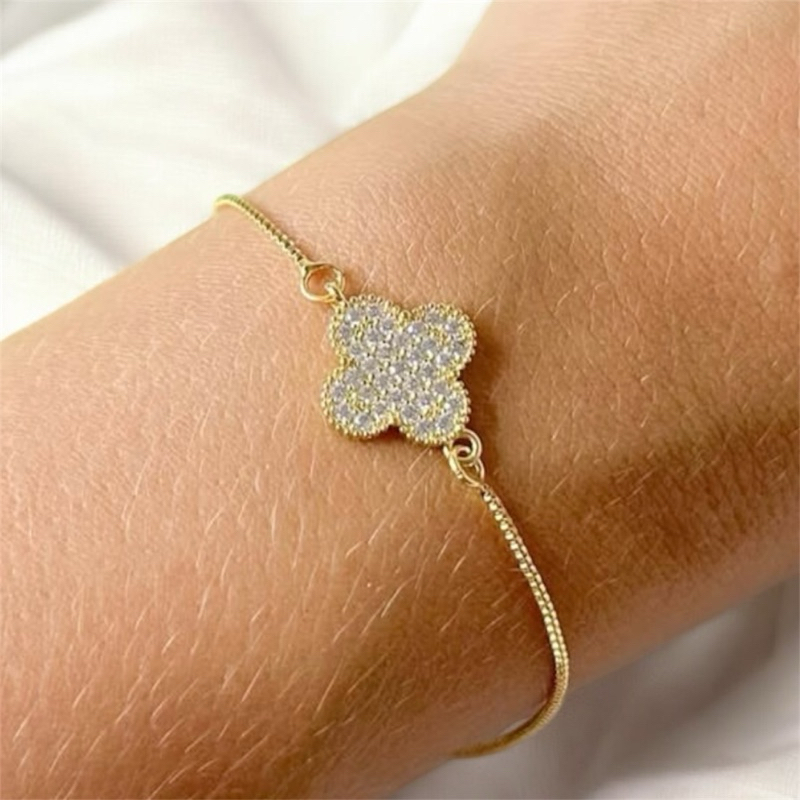 Pulseira Trevo 4 Folhas com Zircônia Inspiração Virgínia em Oferta na Shopee