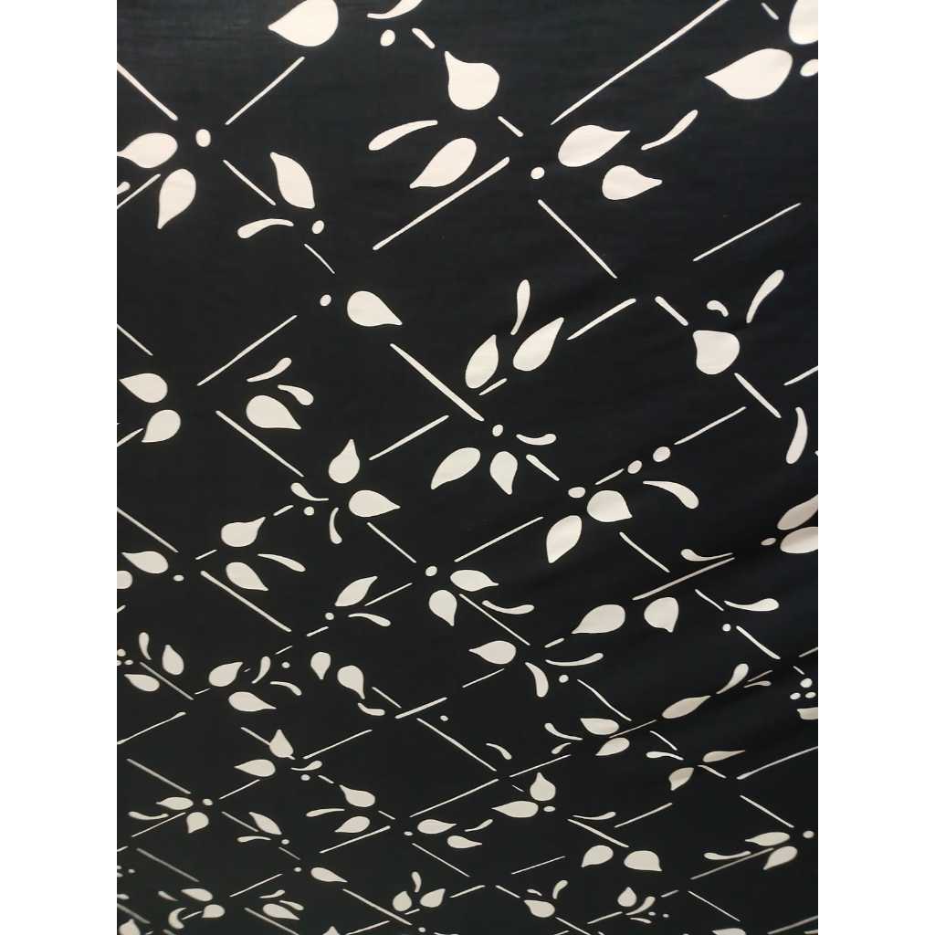 TECIDO VISCOLINHO ESTAMPADO (COD.84) COR PRETO  C/ BEGE CLARO 1,50 DE LARGURA 100% VISCOSE