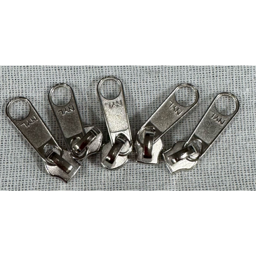 CURSOR Nº 7 PARA ZÍPER DE NYLON KIT C/ 5 UNIDADES - COR PRATA em Oferta na Shopee