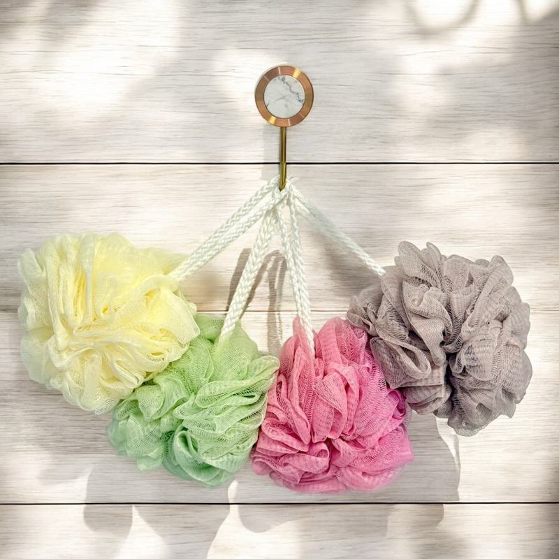 Kit 2/4 Bola de Banho Esponja Grande Bolhas Macias e encorpadas Ideal para esfregar as costas