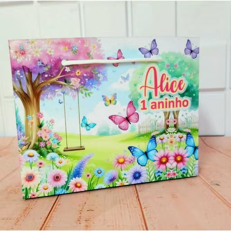 Sacolinha Saquinho Surpresa Jardim Encantado , Personalizados Jardim das borboletas, Lembrancinhas para festa infantil