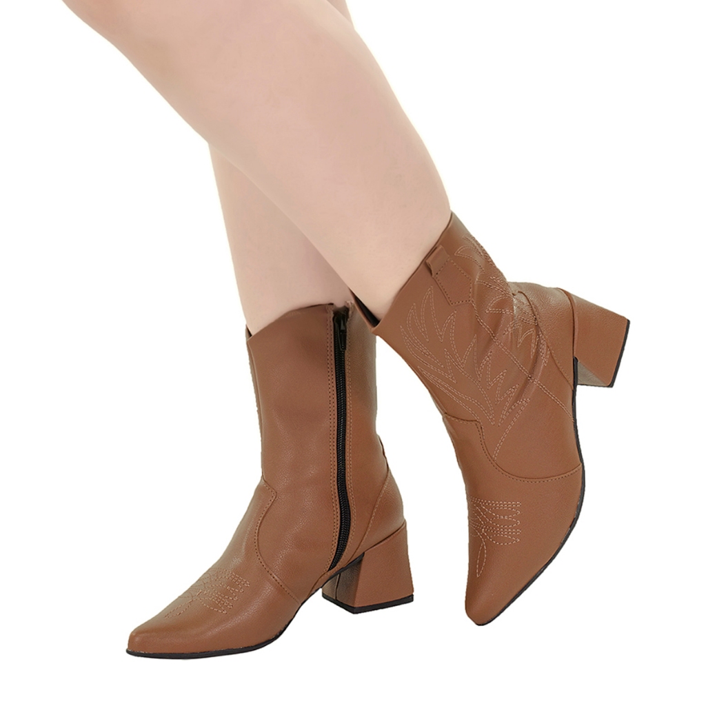 Bota Feminina Western Texana Preta Cano Curto Bordada Salto Bloco Confortável Naty Shoes 41,42,43