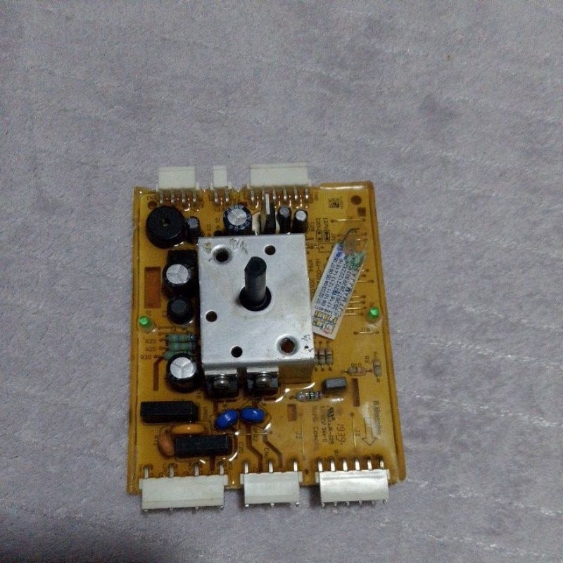 placa de potência da lavadora Electrolux (LTE08)220V(Usado
