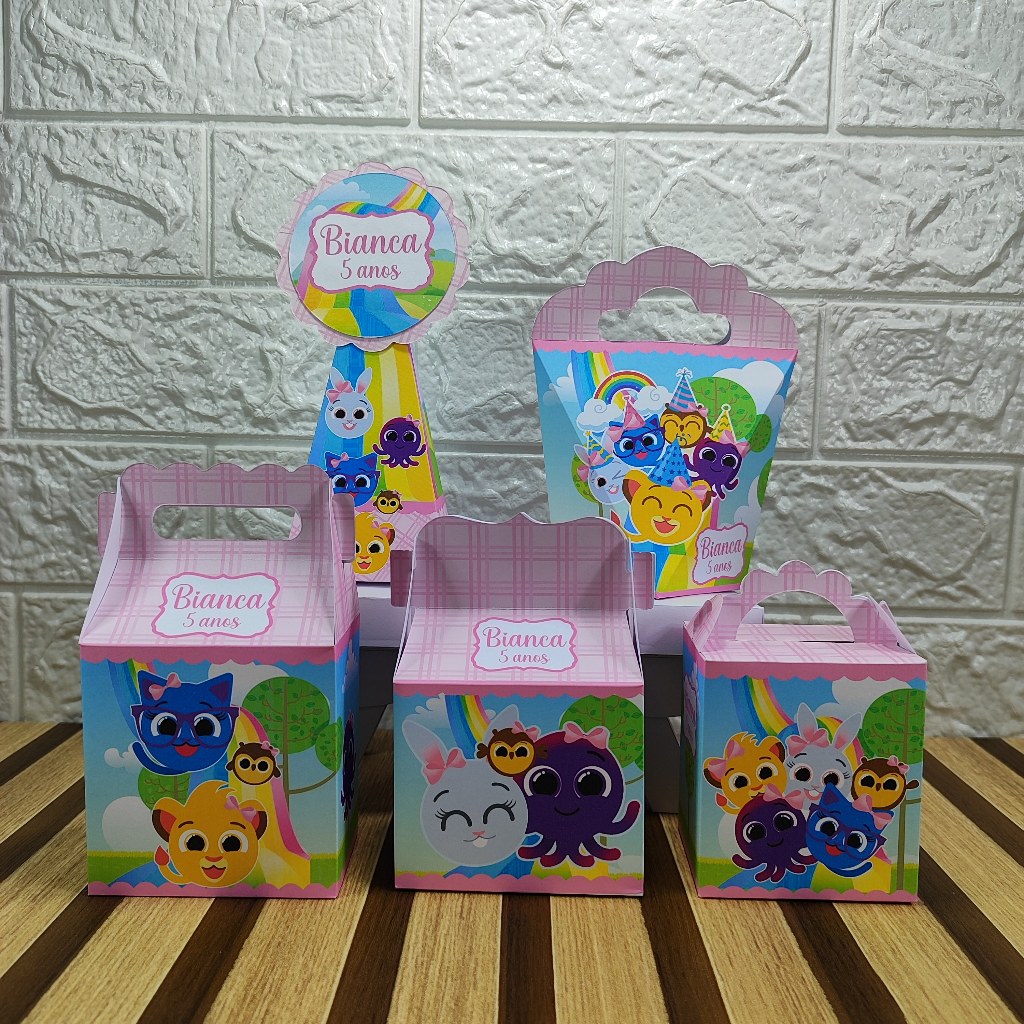 Kit Festas Lembrancinhas Bolofofos menina Caixinhas Surpresa de aniversário para festa infantil Desmontado