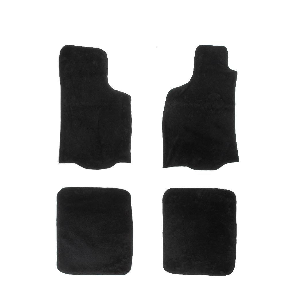 Kit Tapete Automotivo em Pelúcia para Pálio Onix HB20 Celta Uno Fit Corolla Universal Felpudo