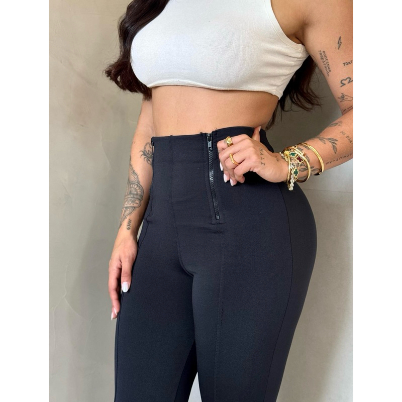 Calça Legging Feminina Flanelada - Zero transparência-Montaria com zíper na cintura. Calça quentinha para o frio\inverno