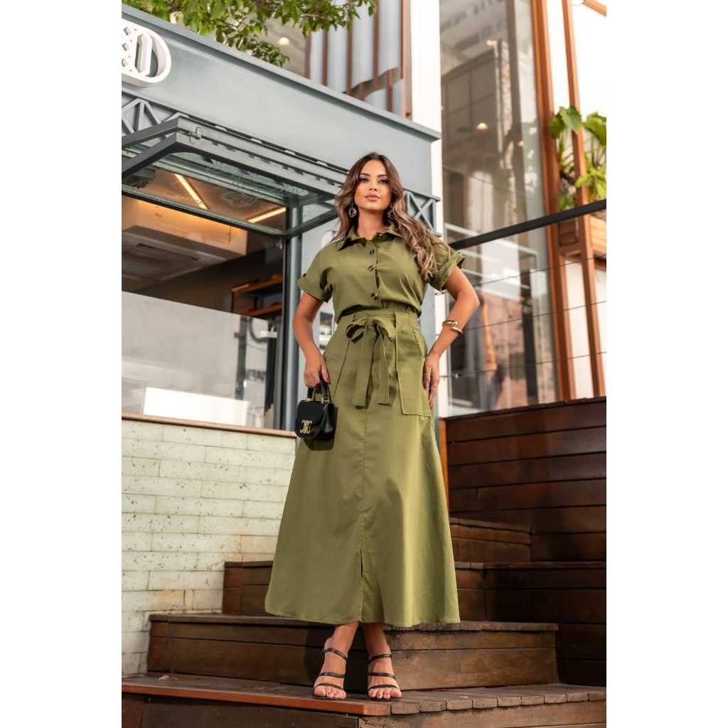 Conjunto Lindo Saia e Camise blusa na Alfaiataria sensorial con botom e bolsos Moda Femenina E Casual