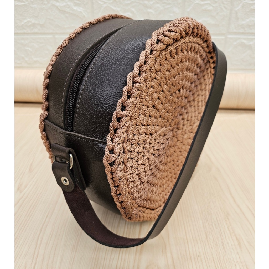 Lateral Redonda Kit Completo Bolsas de croche BASE SINTÉTICA COM ZIPER E PORTA ALÇA E ALÇA COM REGULADOR  PARA CON