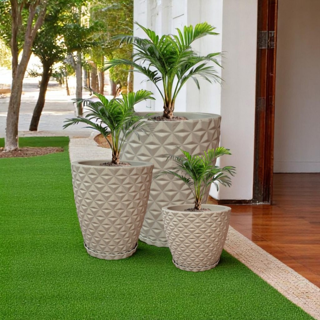 Kit 3 Vasos Planta Ou Flor Polietileno Cone Redondo Diamante 3D com pratos em Oferta na Shopee