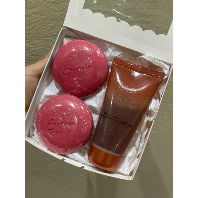 Kit presente Natura e Avon sabonete em barra e sabonete líquido