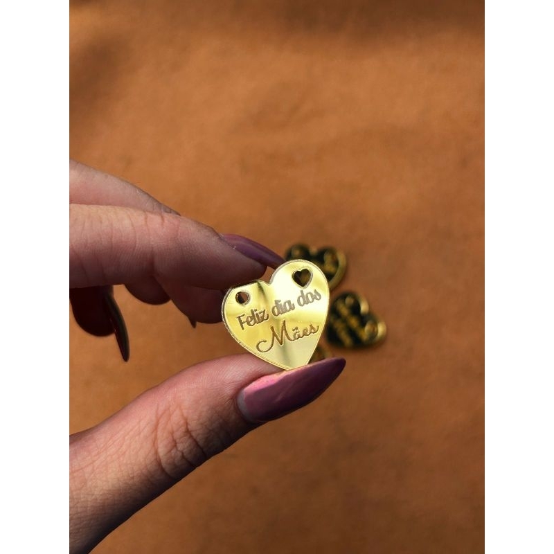 Tags Coração Feliz dias da mães coração vazado 2cm - diametro do furo 2mm ** Atenção FRASE PRONTA ( NÃO É PERSONALIZADO)