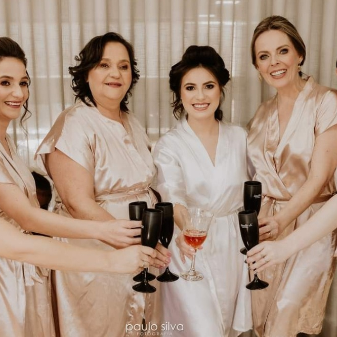 Robe Kimono em Cetim com Elastano Linha Basic com Bordado Personalizado Noiva Debutante