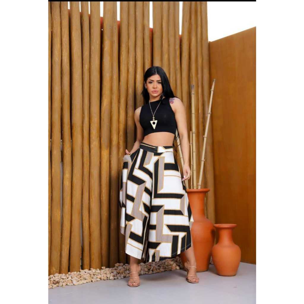 Calça godê Pantacourt estampada em Oferta na Shopee