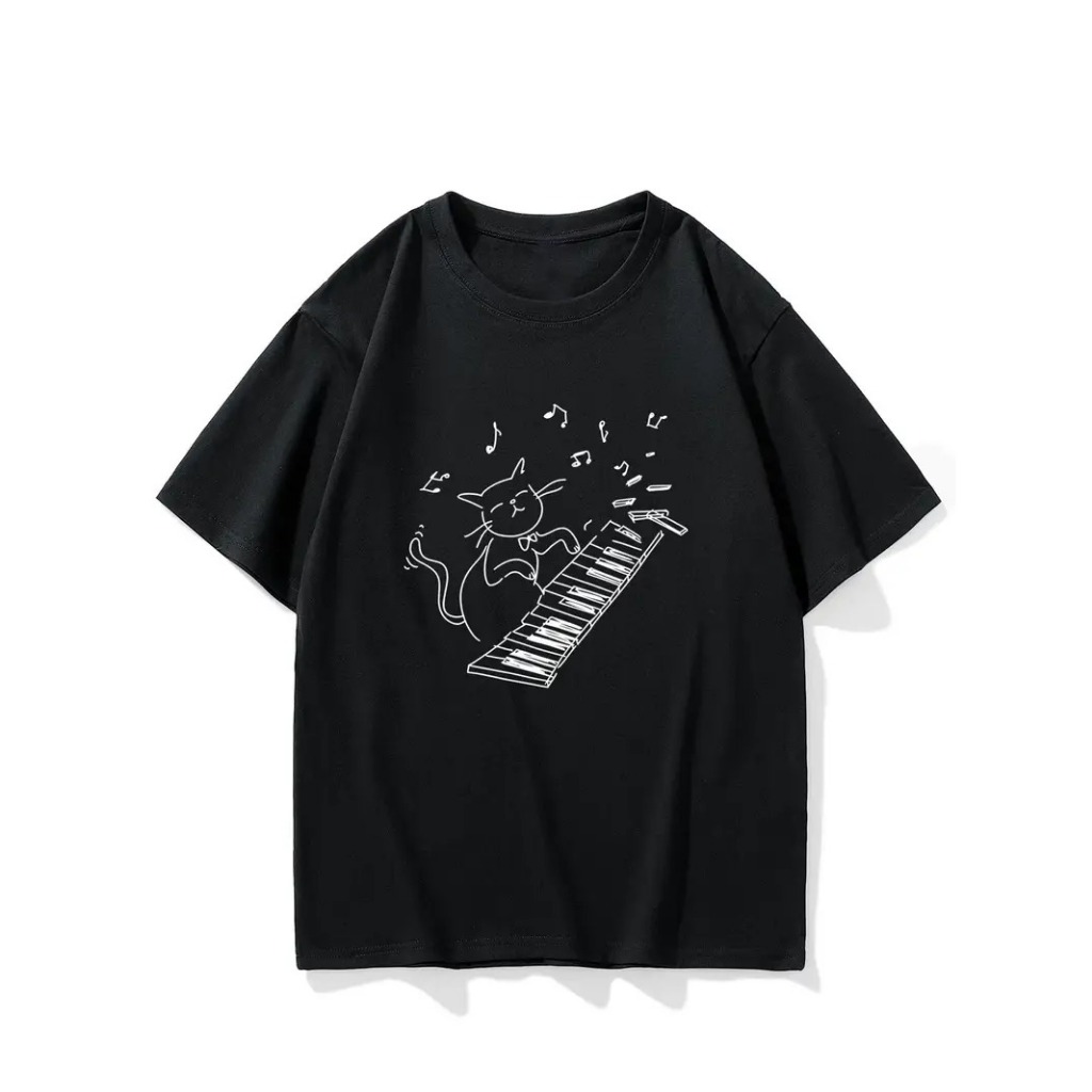 Camiseta Masculina 100% Algodão com Estampa - Gato e Piano Brincalhão, Ajuste Casual e Solto, Manga Curta, Essencial de