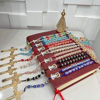 Terço de Nossa Senhora Aparecida de Cristal com detalhes Dourado em Oferta na Shopee