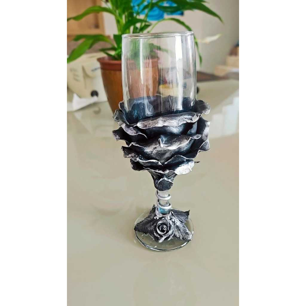 Taça Pomba Gira Luxo petala de rosas rosa caveira padilha dama da noite mulambo.