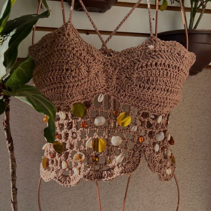 Cropped maresia em crochê com paetês dourados top crochet roupa feminina moda praia