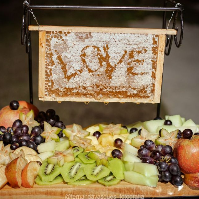 FAVO DE MEL MÉDIO COM MADEIRINHA MOLDURA em Oferta na Shopee