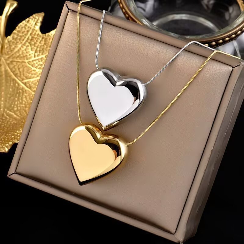 Colar de Corrente Longa Feminina - Aço Titânio com Banho de Ouro 18K, Estilo Atemporal