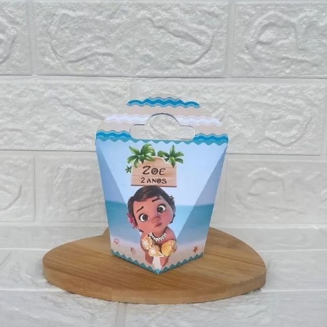 PEGUE E MONTE - Caixinha Coração Triangulove personalizada Moana Baby -  Lembrancinhas -  Festa de Aniversário
