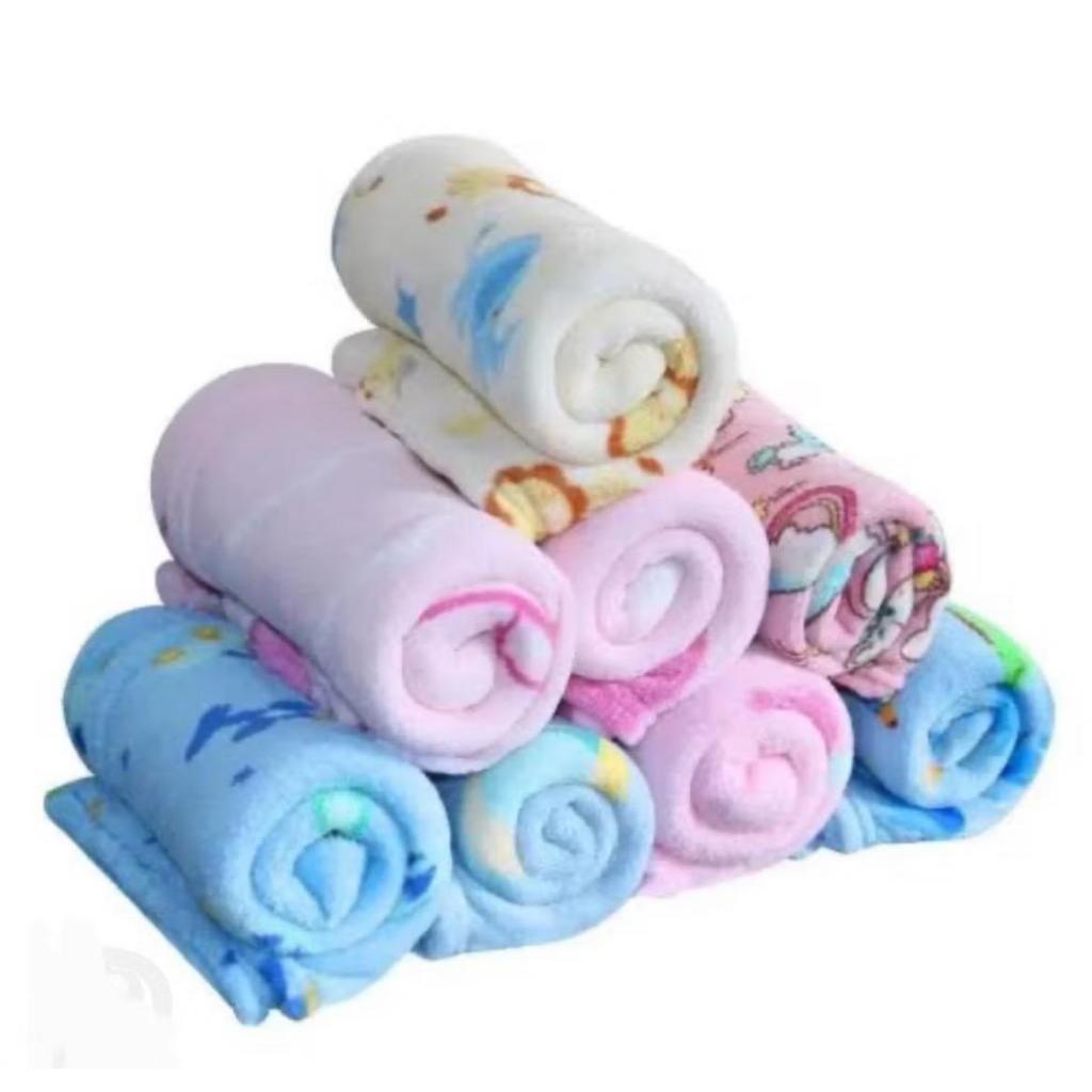 Manta Bebê Cobertor Infantil Quentinha Estampadas (tamanho 1.00m x 0.70cm) em Oferta na Shopee