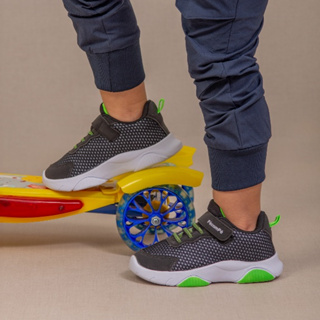 Tênis Infantil Masculino Runner Pé com Pé Preto Com Velcro Super Confortável em Oferta na Shopee