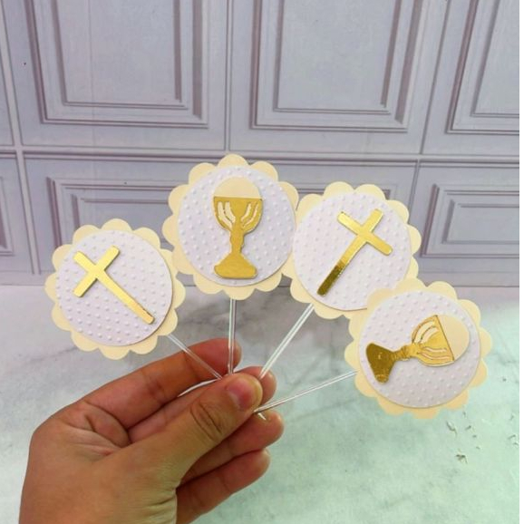 30 Topper Luxo para docinhos ou cupcake Batizado/ Eucaristia menino ou menina/ Batizado/ Eucaristia