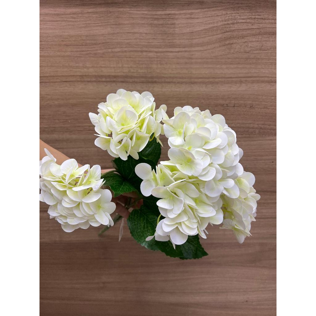 Buquê de Hortênsia Artificial 40cm com 5 Ramos e 5 Flores para decorações de mesa, banheiro....../93051 em Oferta na Shopee