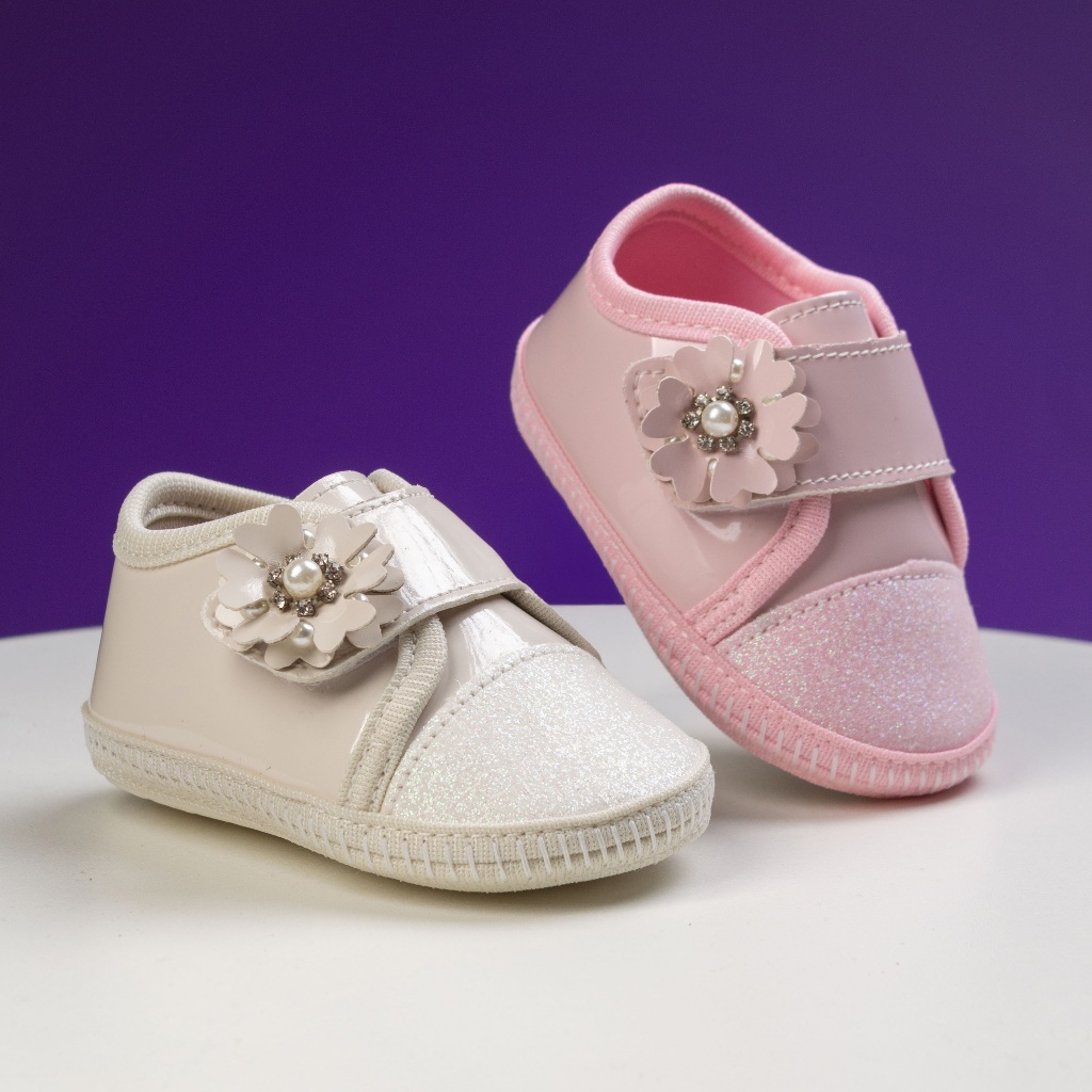 Tênis Infantil Bebê Menina Flor com Strass Leve Confortável  Benne Kids Novidade
