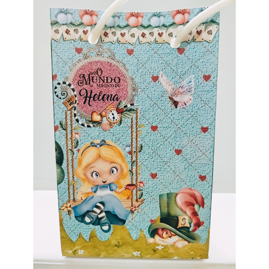 Sacolinha Personalizada Alice no país das Maravilhas Lembran Infantil Sacola Surpresa, taman PP (15,6 x 9,3 x 4,3 cm).