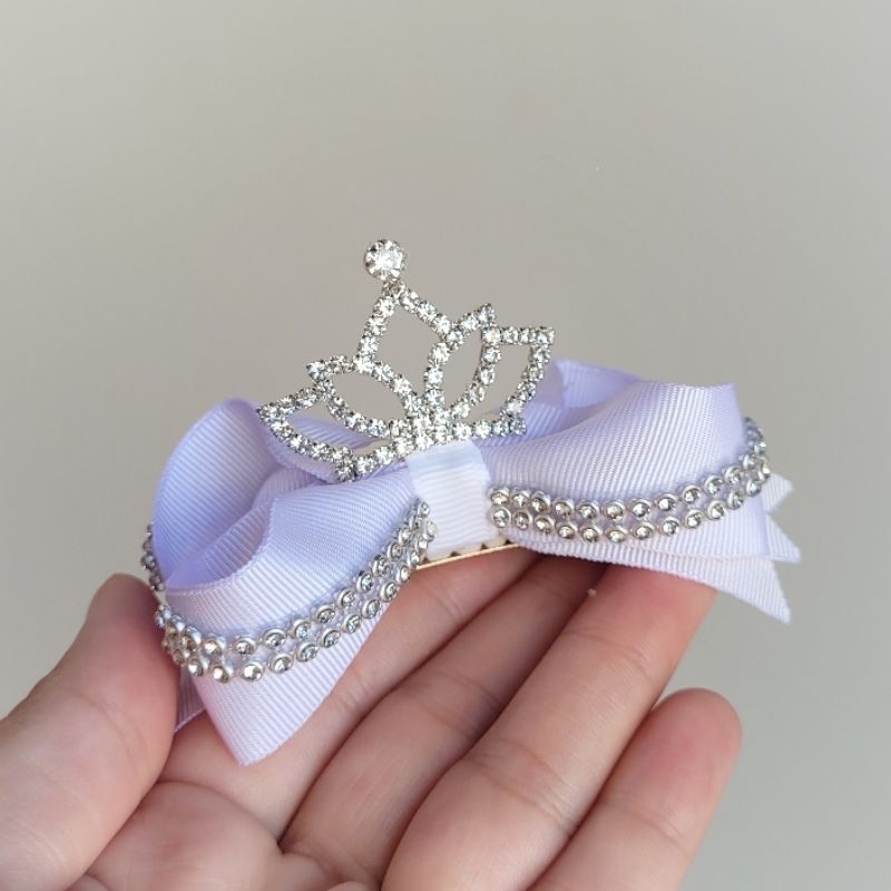 Laço Luxo Com Coroa - Branco com Prata - M em Oferta na Shopee