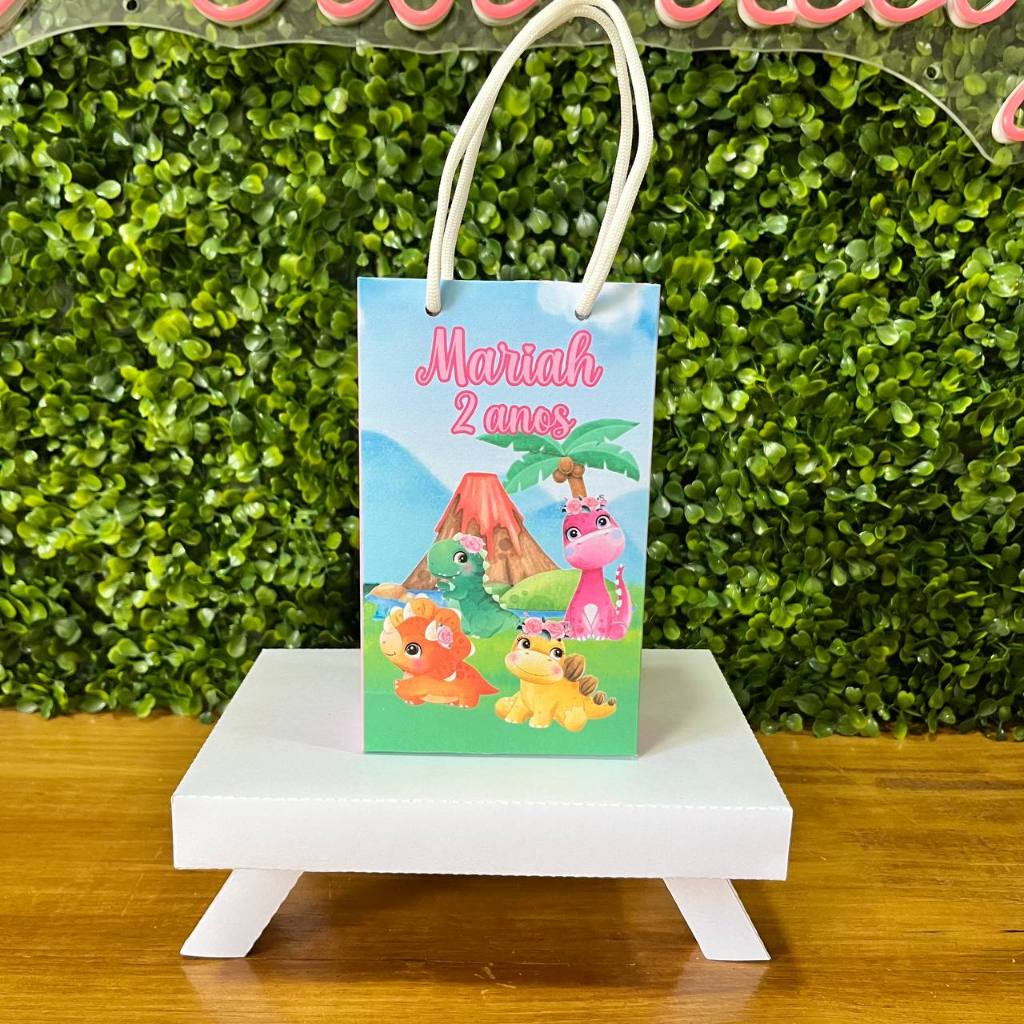 SACOLINHA PERSONALIZADA DINO BABY MENINA - PEGUE E MONTE - TAMANHO (P) - Lembrancinha - Aniversário
