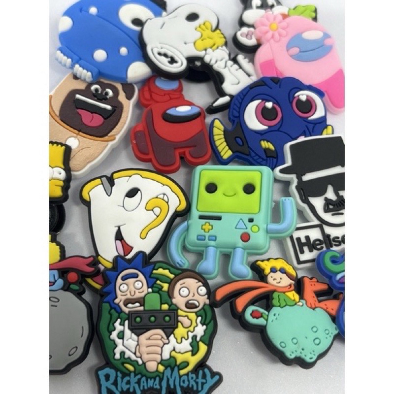 Pins PARA SAPATOS FILMES DESENHOS BOB ESPONJA HORA DA AVENTURA WANDINHA STITCH em Oferta na Shopee