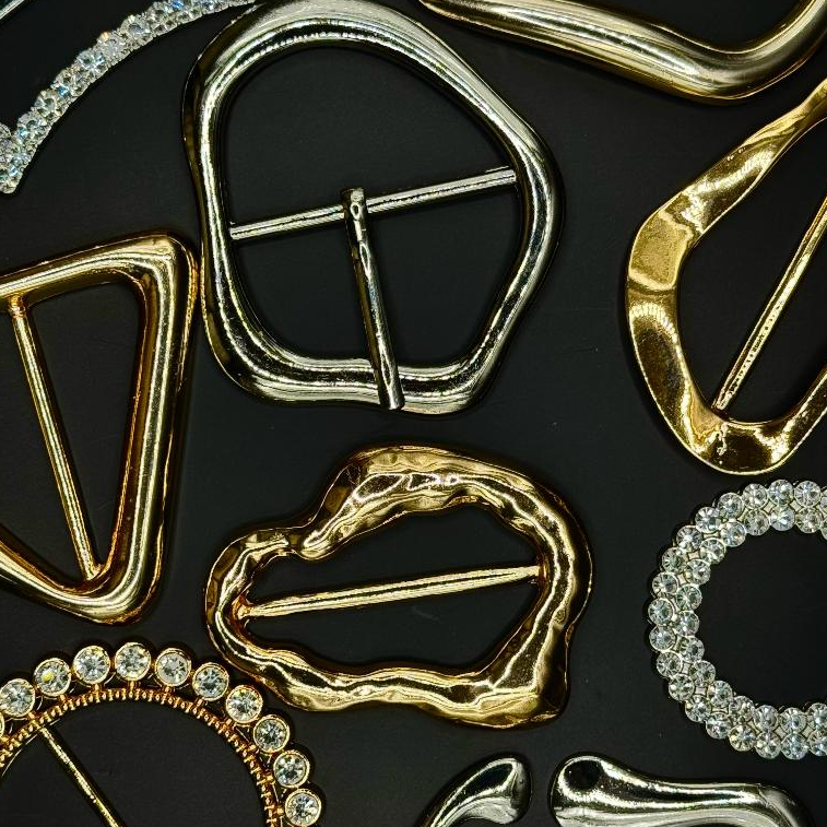 FIVELAS PASSANTES ORGANICOS STRASS METAL PARA CINTO ROUPA BIQUINI MODA GERAL