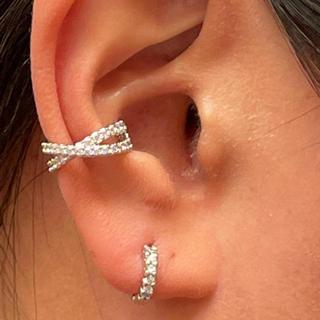 🌟Piercing Conch X Cruzado | Aço Cirúrgico Folheado Antialérgico | Conforto |Durabilidade (ONP1500) 👂 em Oferta na Shopee