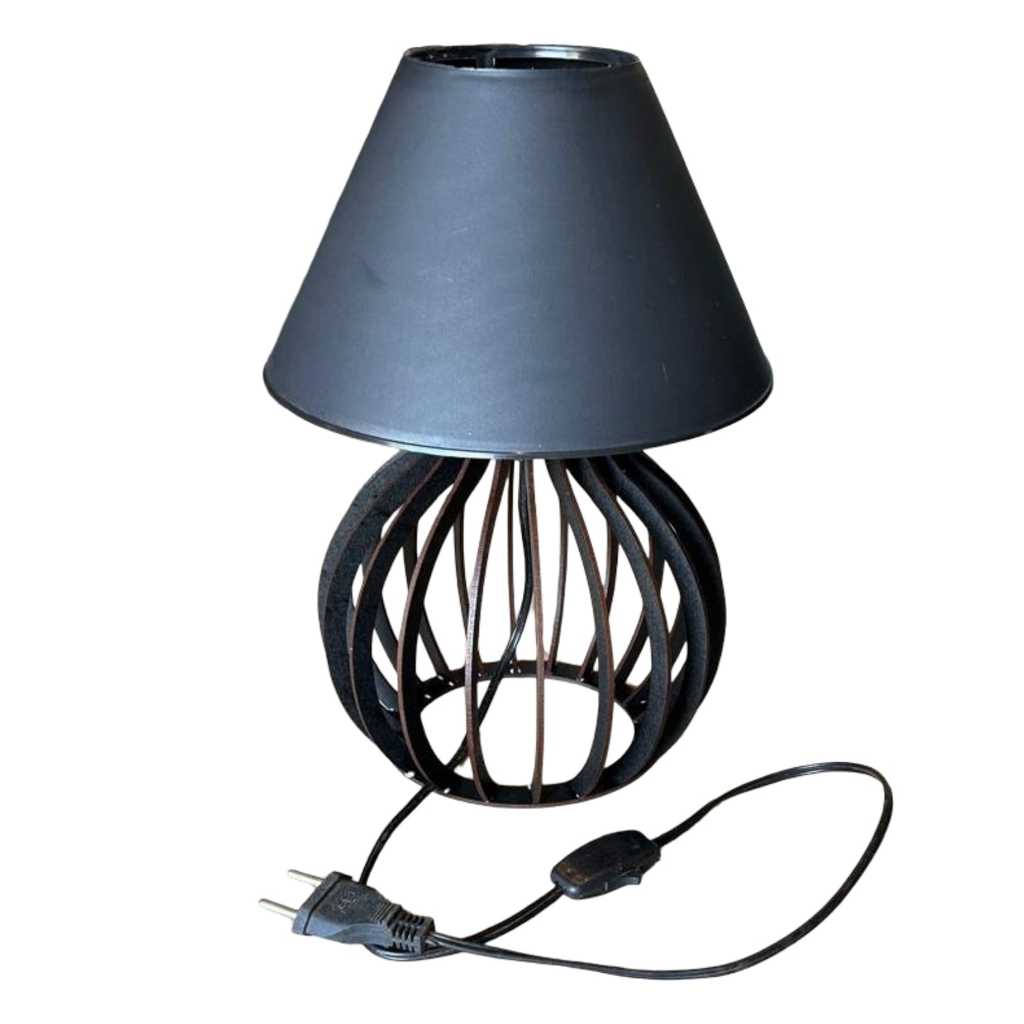 Abajur luminaria de mdf para mesa/Quarto Cor preto luminaria mesa