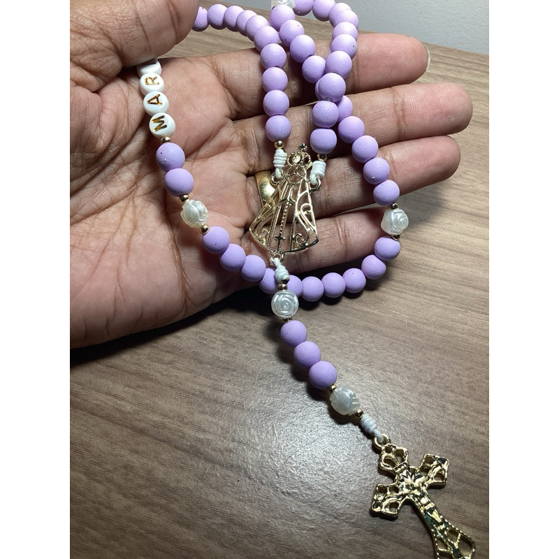 Terço lavanda personalizado em Oferta na Shopee