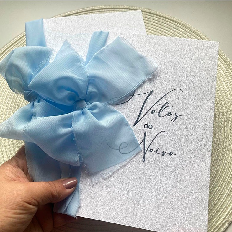 PAR DE CADERNO DE VOTOS AZUL SERENITY PARA CASAMENTO NOIVA E NOIVO COM FITA ARTESANAL