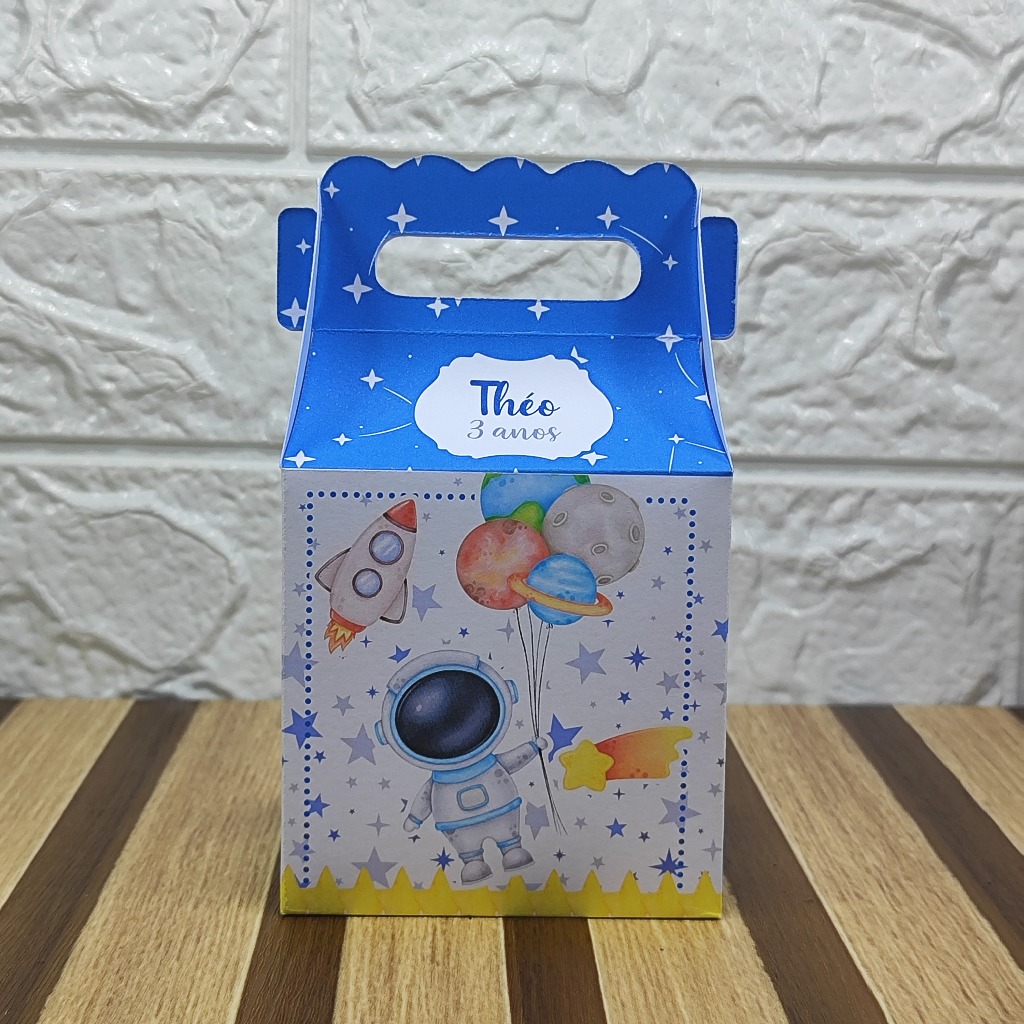 Caixa maletinha personalizada ASTRONAUTA lembrancinha de festas de aniversário personalizados PEGUE E MONTE