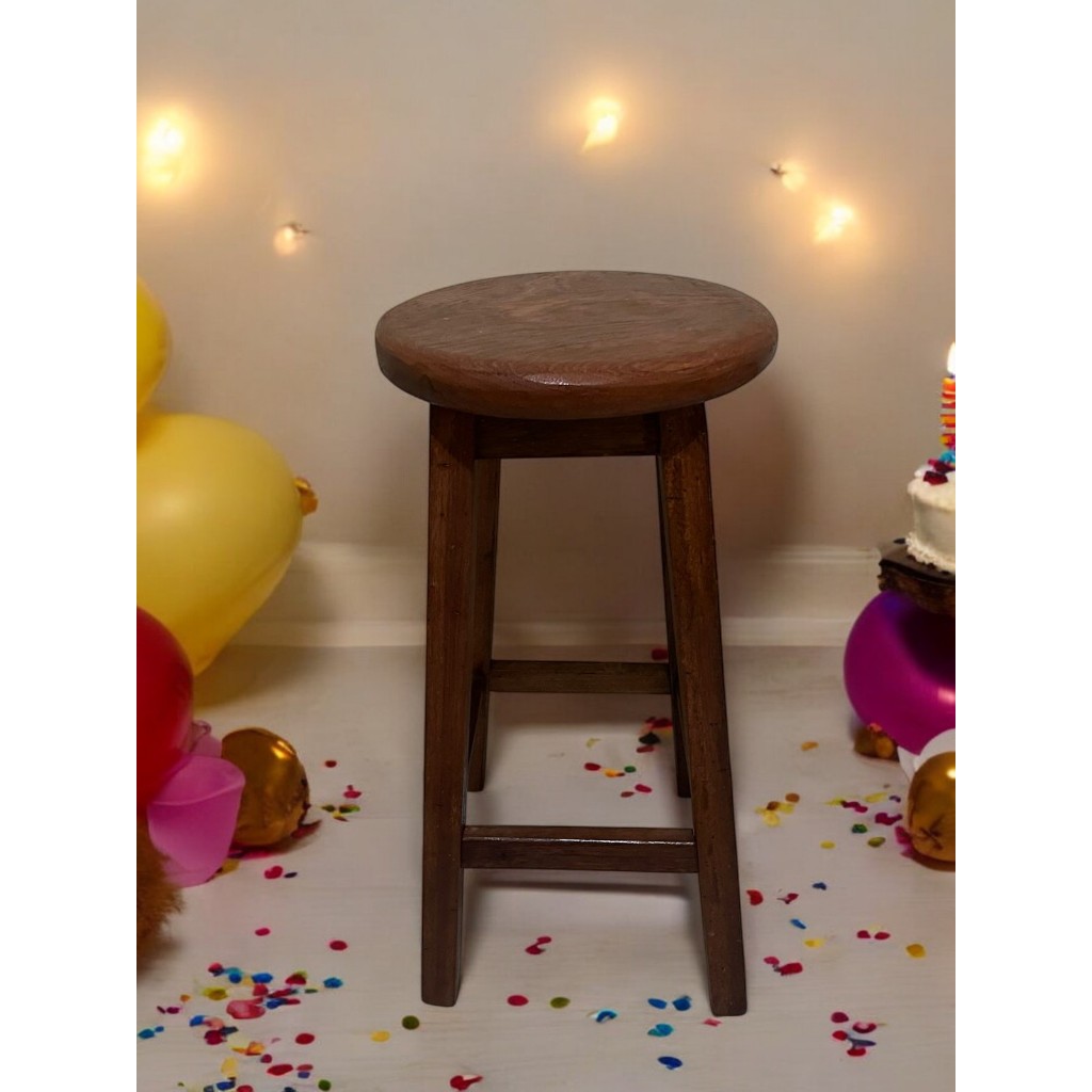 Banco de Madeira Escura na Black Friday 2025 | BuscaProdutos