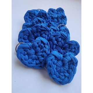 Kit de 10 chaveiros de coração azul feito em croche de luxo em Oferta na Shopee