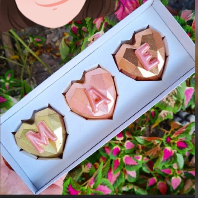 10 Caixas 3 Corações Lapidados 65g várias cores! em Oferta na Shopee