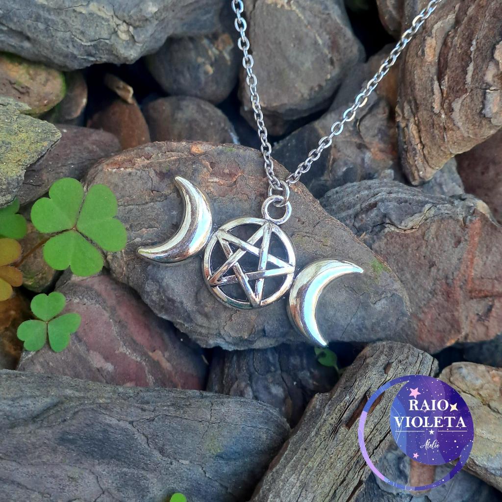 Colar Lua Tríplice Pentagrama em Oferta na Shopee
