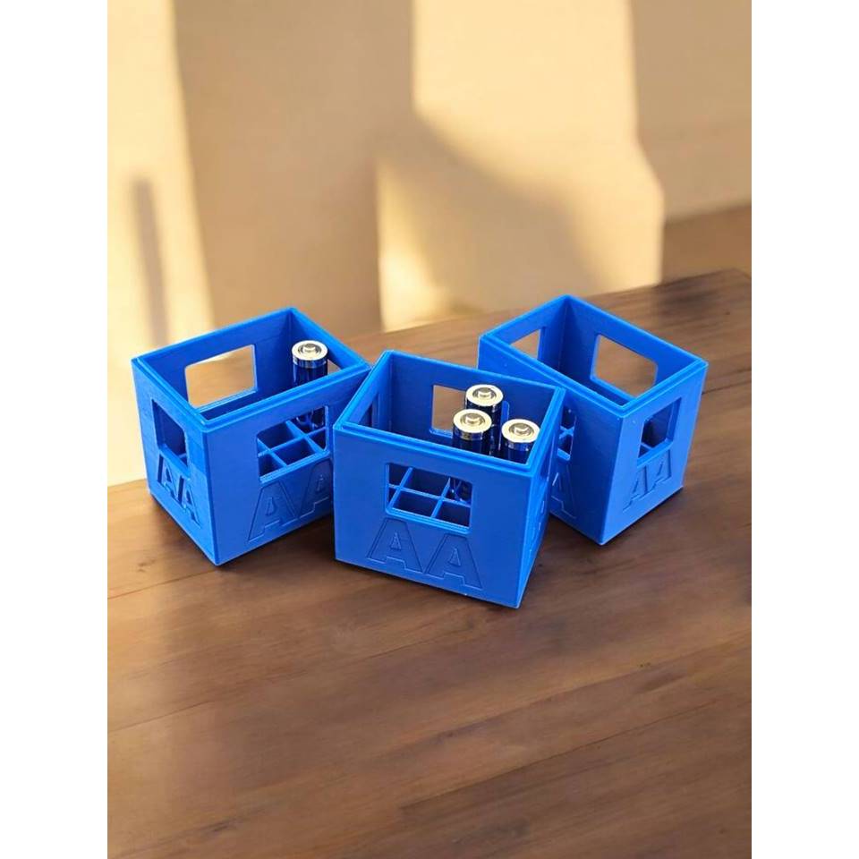 Case Porta Pilhas  AA Engradado Capacidade de até 12  Pilhas - Cor Azul 3D
