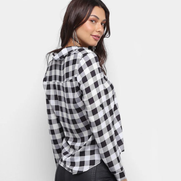 Camisa Xadrez Feminina Blusa Manga Longa Preto e Branco em Viscose
