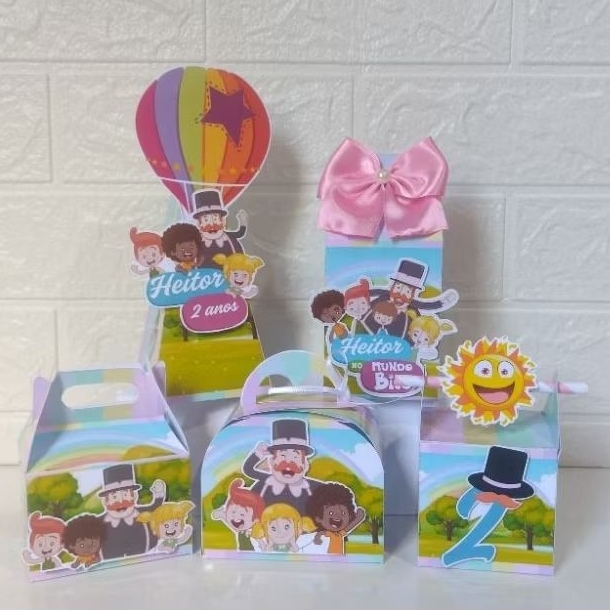 kit clássico de caixinhas personalizada para lembrancinhas de festas de aniversário,tema mundo Bita, leia a descrição.