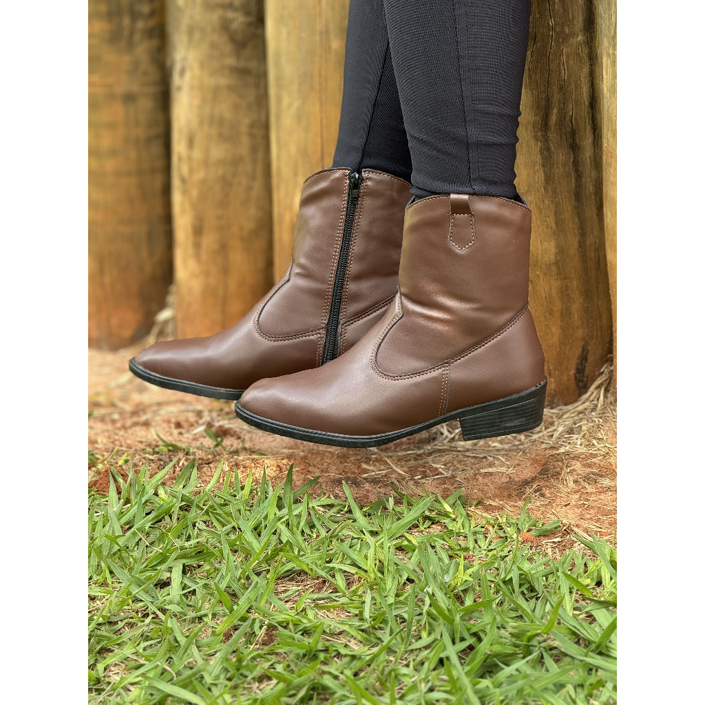 Bota feminina Com Salto Baixo Texana e Com Ziper Cano Curto