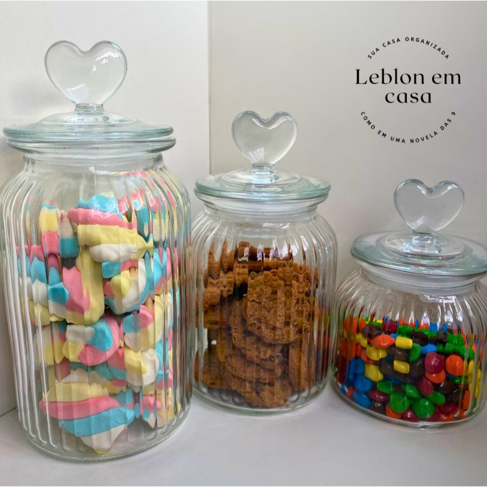 Pote de Vidro Hermético com Tampa de Coração – Organize com Amor e Estilo!