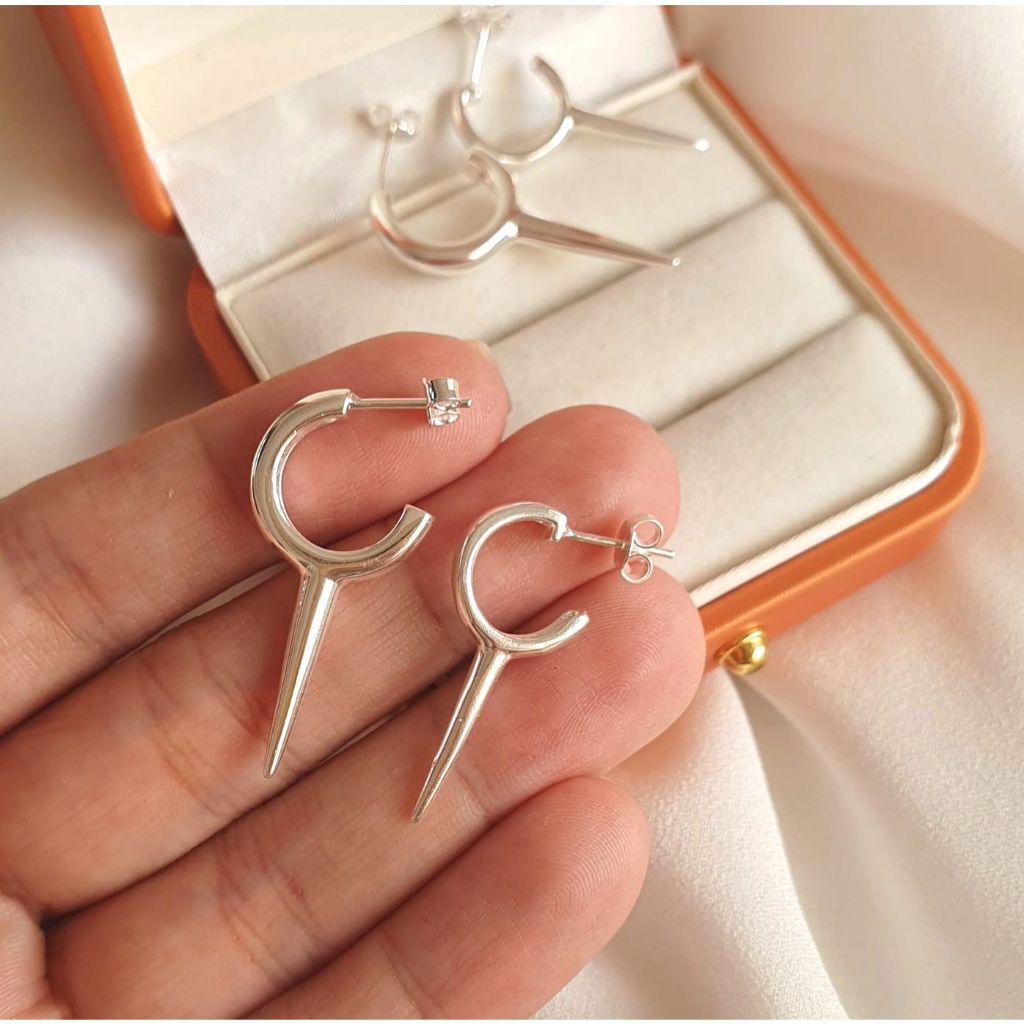 Brinco Spike Prata 925: Onde Comprar | BuscaProdutos